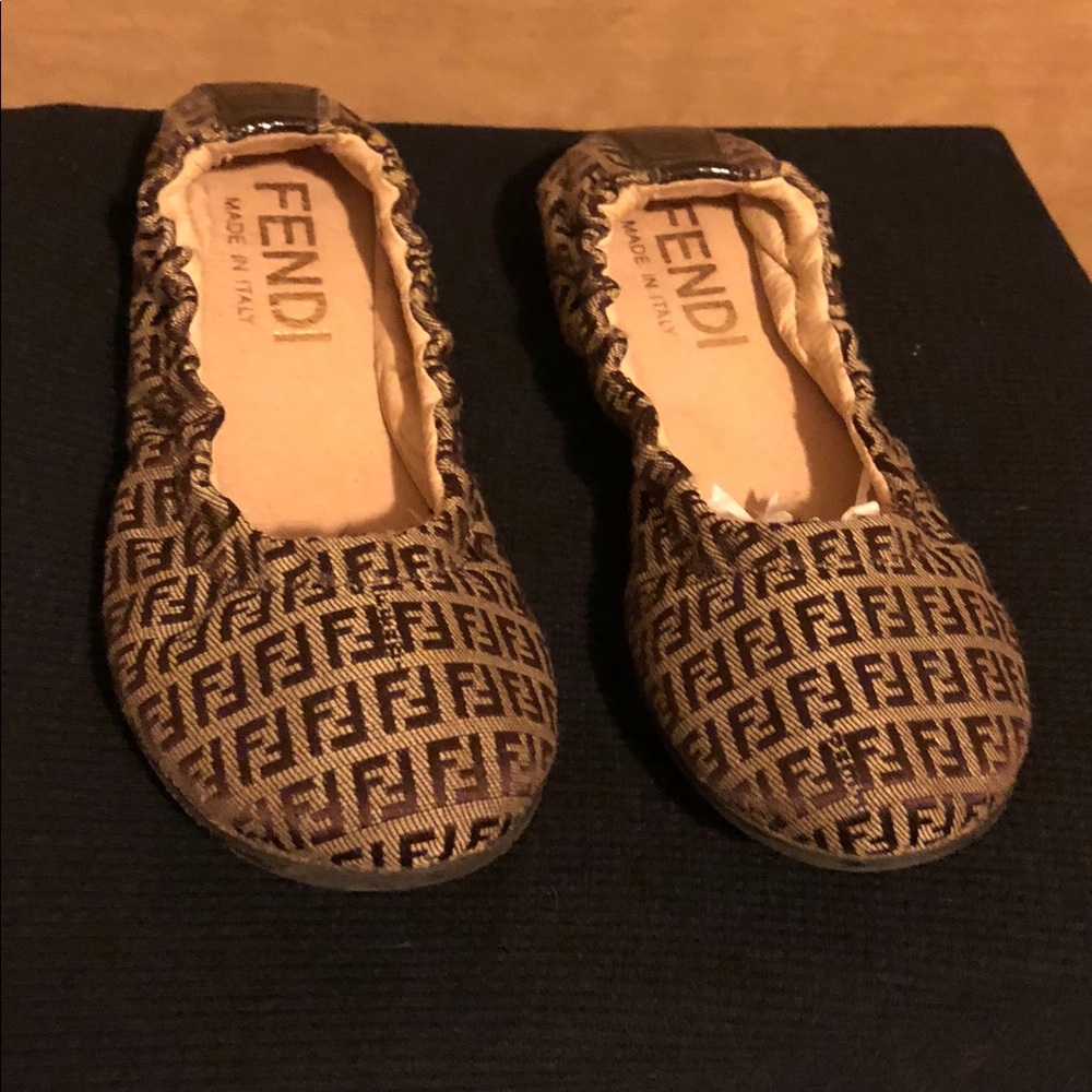 Kids Fendi flats authentic